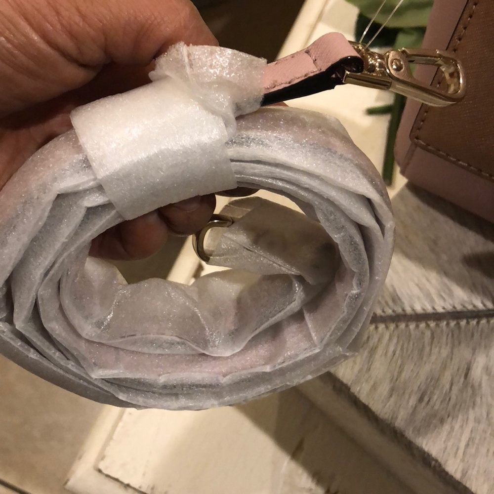 Light pink rose color BRAND NEW Kate Spade purse - Picture 6 of 8